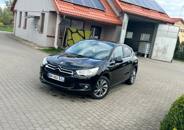 Citroen DS4 cena 29400 przebieg: 158222, rok produkcji 2012 z Ostrołęka małe 172